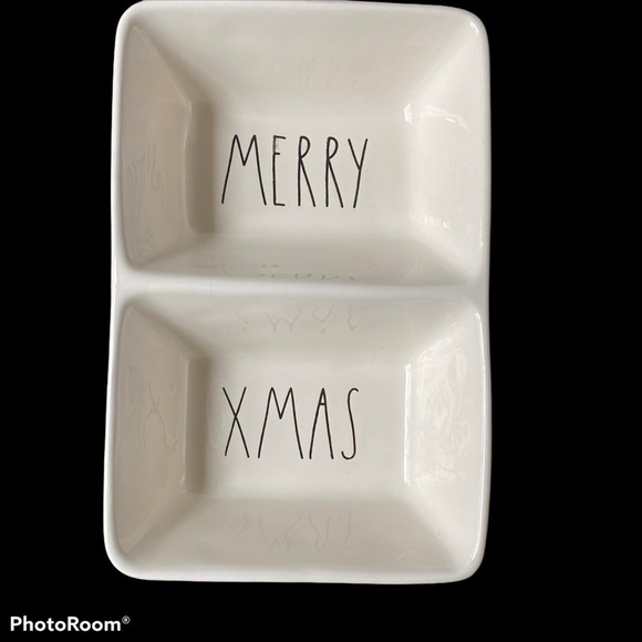 Rae Dunn MERRY XMAS Dish - Picture 1 of 3